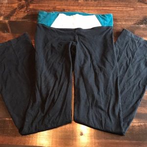 Victoria secret boot cut yoga pants